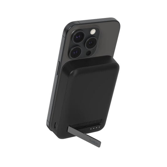 باور بنك Belkin BoostCharge Pro المغناطيسي بتقنية Qi2 بقدرة 15 واط وسعة 10,000 مللي أمبير - أسود