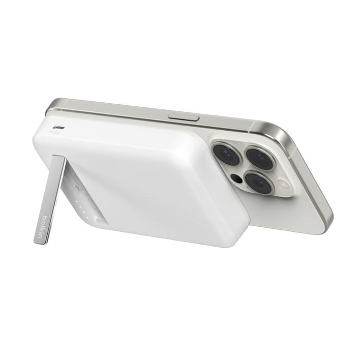 Belkin BoostCharge Pro Magnetic Power Bank with Qi2 15W 8K - White