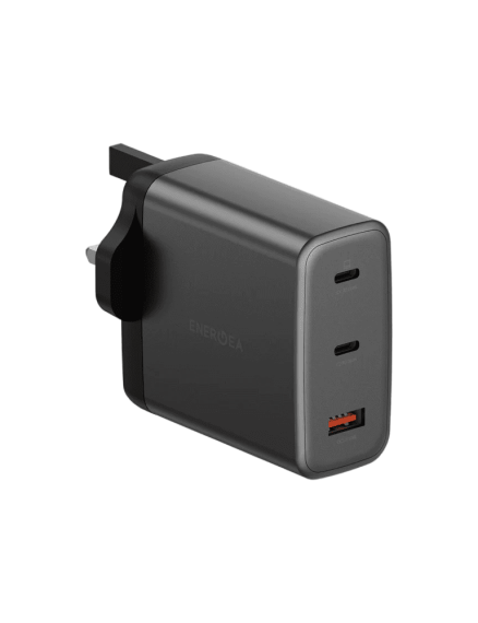 شاحن حائط ENERGEA Ampcharge GaN100، منفذان USB-C + منفذ USB-A واحد، بقوة 100 واط - لون رمادي معدني