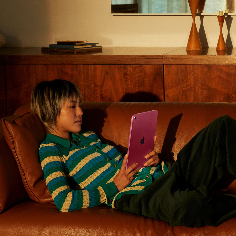 iPad_A16_WiFi_Blue_PDP_Image_Position_6__en-AE