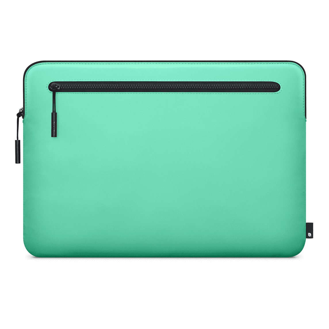 جراب Incase Compact المصنوع من النايلون لأجهزة MacBook Pro 15 و 16 بوصة - لون أخضر